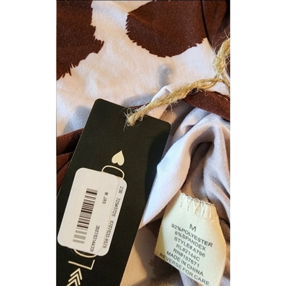 Love Dazed Brown Cow Print Side Keyhole Crop Top Women's Juniors M NWT - Picture 12 of 14